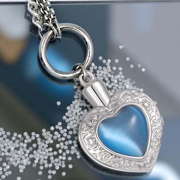 🆕️18K Gold Plated 316L Stainless Steel Blue Crystal Heart Pendant Necklace‎ 💙 - Picture 7 of 11